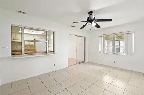 5810 NW 82nd Terrace Tamarac FL 33321