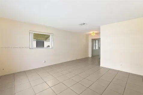 5810 NW 82nd Terrace Tamarac FL 33321