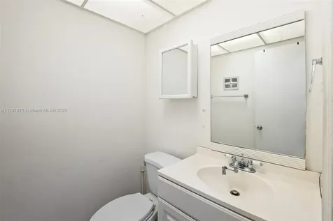 5810 NW 82nd Terrace Tamarac FL 33321