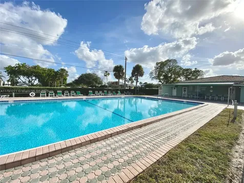 5810 NW 82nd Terrace Tamarac FL 33321