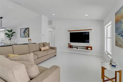 172 Plantation Circle Naples FL 34104