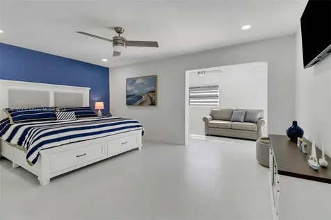 172 Plantation Circle Naples FL 34104