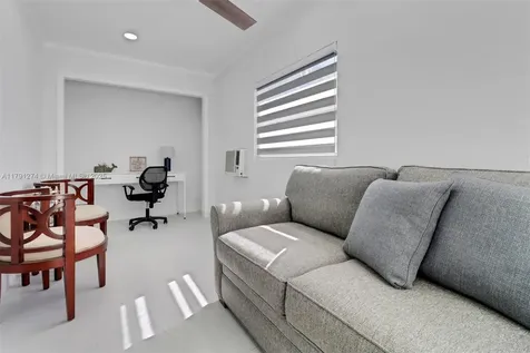 172 Plantation Circle Naples FL 34104