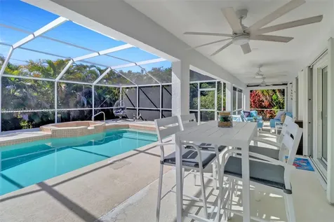 172 Plantation Circle Naples FL 34104