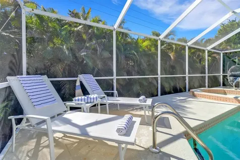 172 Plantation Circle Naples FL 34104