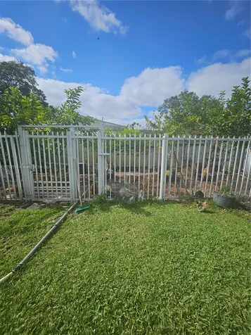 3028 NW 95th Street Miami FL 33147