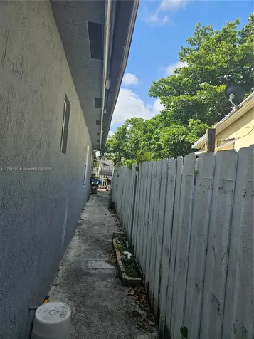 3028 NW 95th Street Miami FL 33147