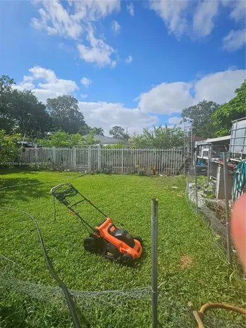 3028 NW 95th Street Miami FL 33147