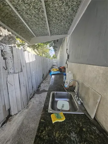 3028 NW 95th Street Miami FL 33147