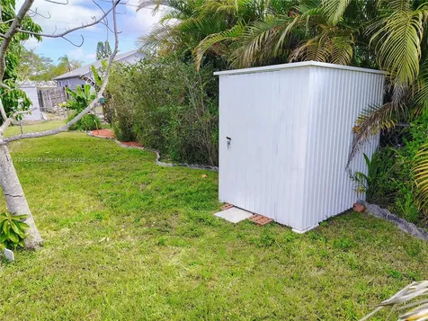 3135 SE Mimosa Street Stuart FL 34997