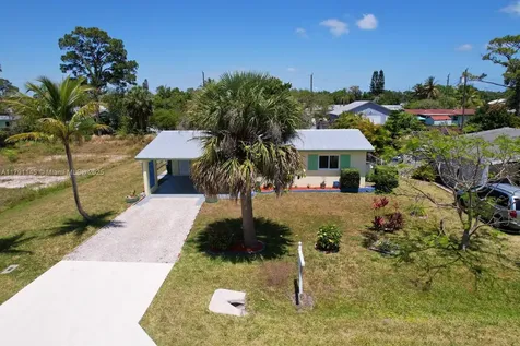 3135 SE Mimosa Street Stuart FL 34997