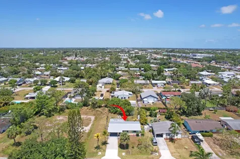 3135 SE Mimosa Street Stuart FL 34997