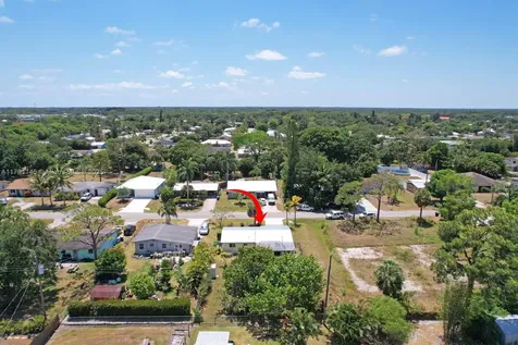 3135 SE Mimosa Street Stuart FL 34997