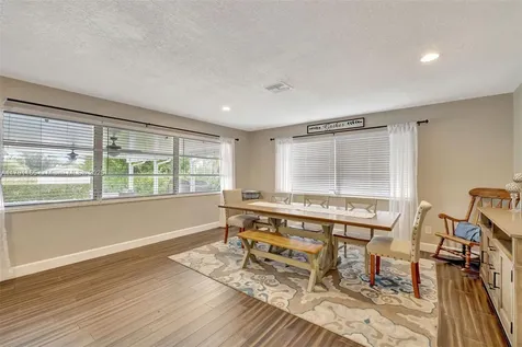 5136 SW 90th Avenue Cooper City FL 33328