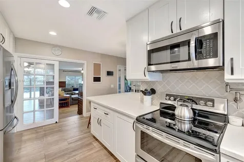 5136 SW 90th Avenue Cooper City FL 33328