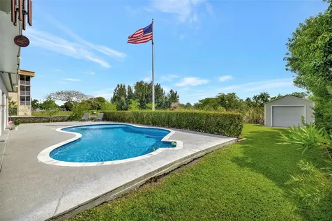5136 SW 90th Avenue Cooper City FL 33328