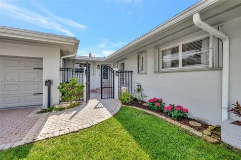 5136 SW 90th Avenue Cooper City FL 33328