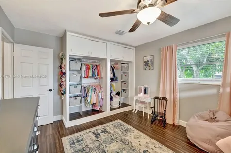5136 SW 90th Avenue Cooper City FL 33328