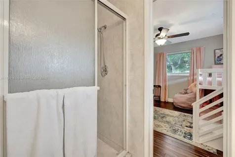 5136 SW 90th Avenue Cooper City FL 33328