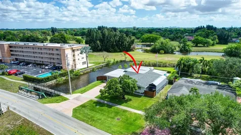 5136 SW 90th Avenue Cooper City FL 33328