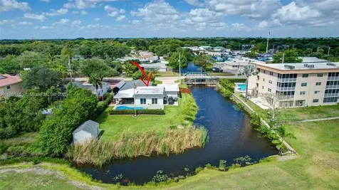 5136 SW 90th Avenue Cooper City FL 33328