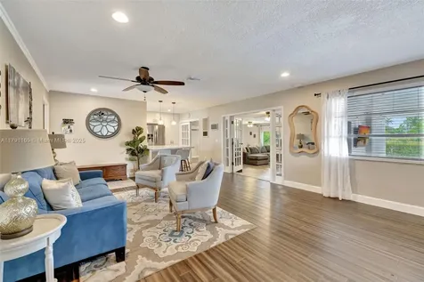 5136 SW 90th Avenue Cooper City FL 33328