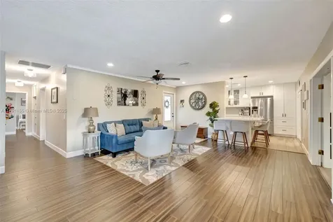5136 SW 90th Avenue Cooper City FL 33328