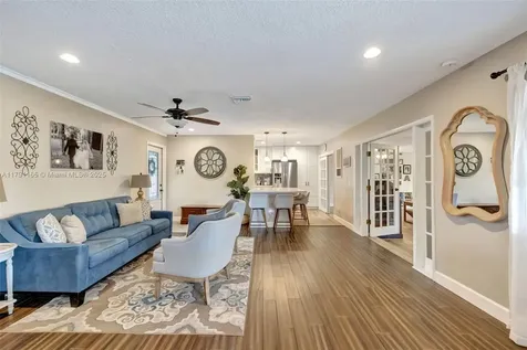 5136 SW 90th Avenue Cooper City FL 33328