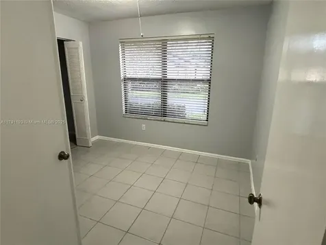 120 Roselle Court Royal Palm Beach FL 33411
