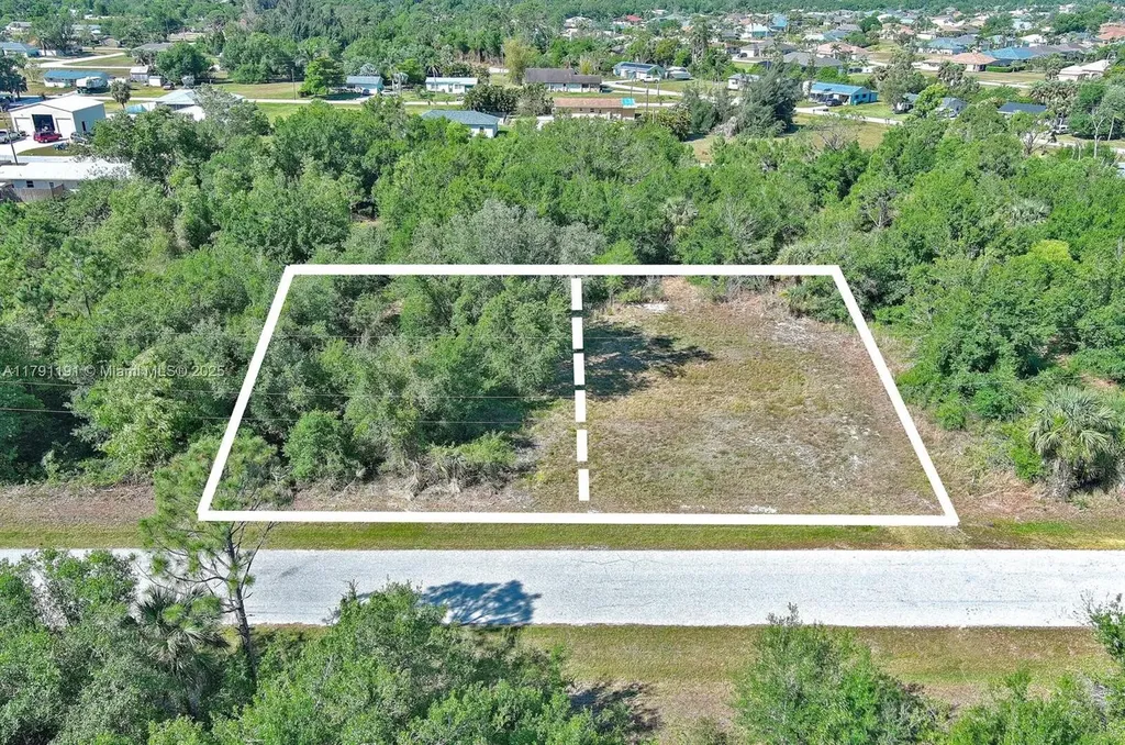 11117 1st Avenue Punta Gorda FL 33955