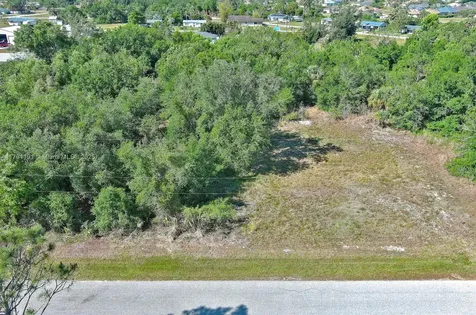 11117 1st Avenue Punta Gorda FL 33955