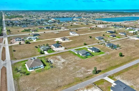 4008 NW 38th Lane Cape Coral FL 33993