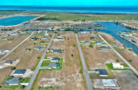 4008 NW 38th Lane Cape Coral FL 33993