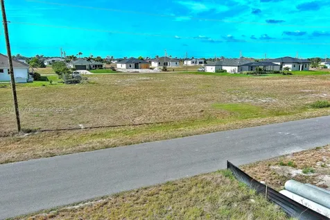 4008 NW 38th Lane Cape Coral FL 33993