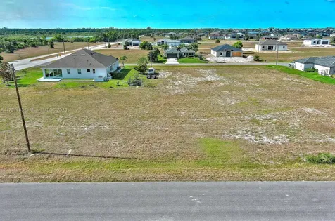 4008 NW 38th Lane Cape Coral FL 33993