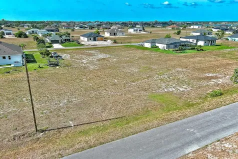 4008 NW 38th Lane Cape Coral FL 33993