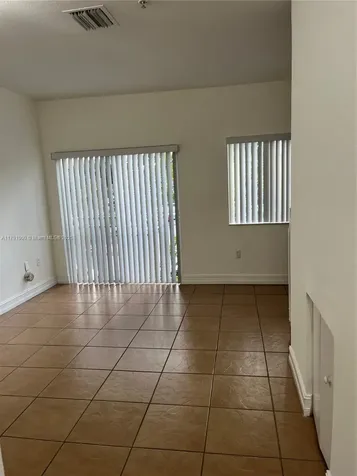 7985 NW 8th Street Miami FL 33126