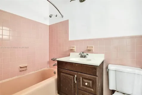 2019 NE 31st Avenue Fort Lauderdale FL 33305