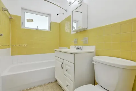 2019 NE 31st Avenue Fort Lauderdale FL 33305