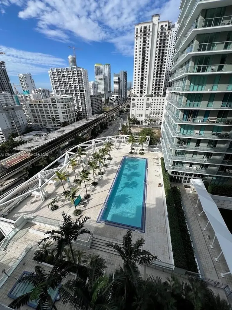 79 SW 12th Street Miami FL 33130