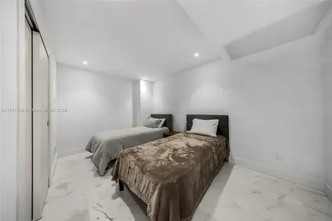 9801 Collins Avenue Bal Harbour FL 33154