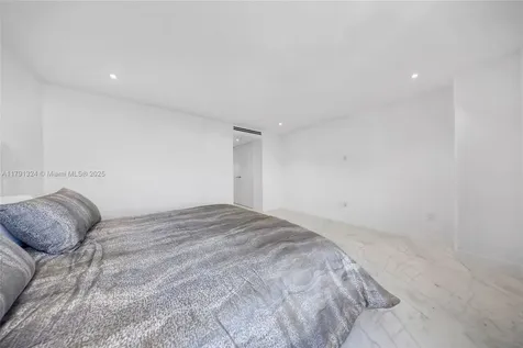 9801 Collins Avenue Bal Harbour FL 33154