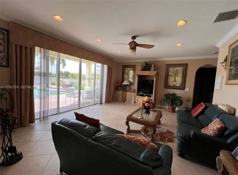 113 Bella Vista Way Royal Palm Beach FL 33411