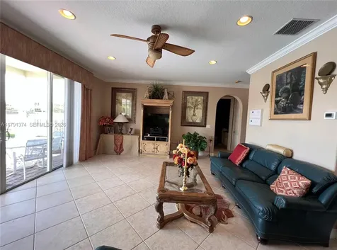 113 Bella Vista Way Royal Palm Beach FL 33411