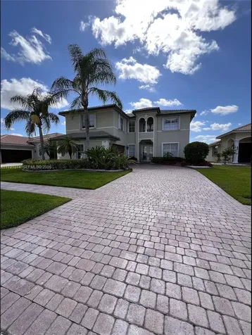 113 Bella Vista Way Royal Palm Beach FL 33411