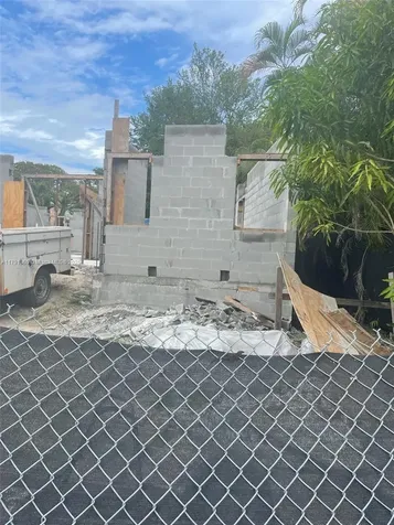 1785 SW 11th Terrace Miami FL 33135