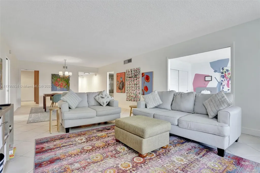 4020 W Palm Aire Drive Pompano Beach FL 33069