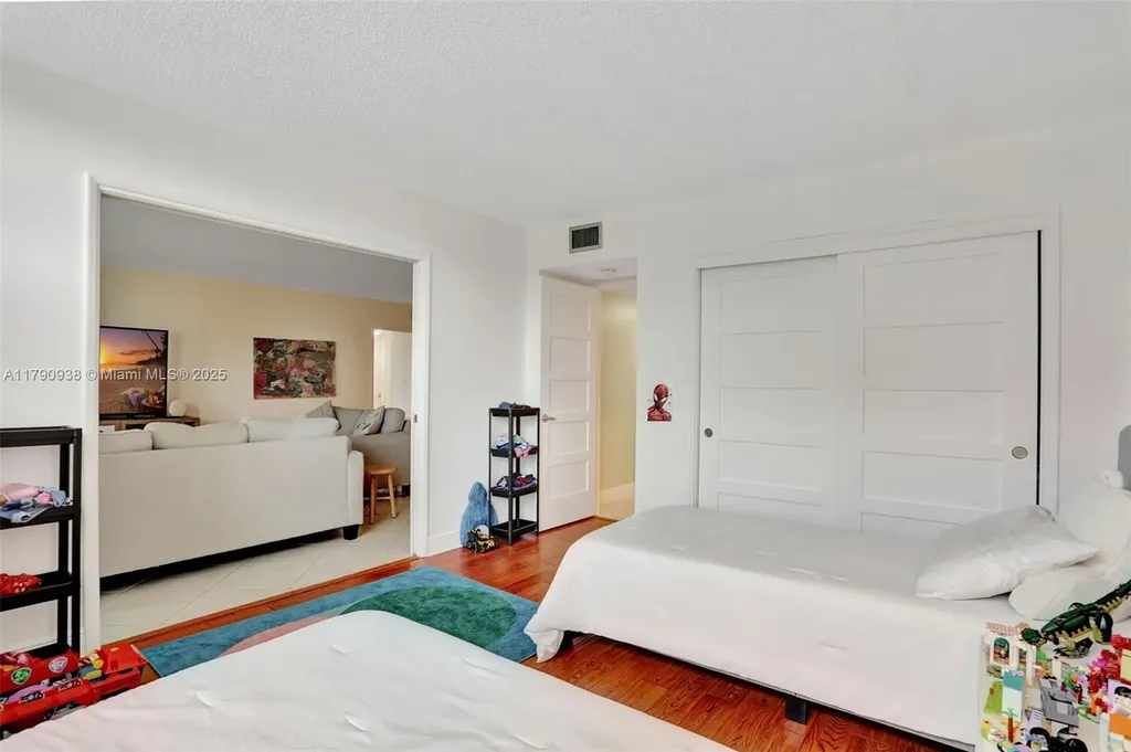 4020 W Palm Aire Drive Pompano Beach FL 33069