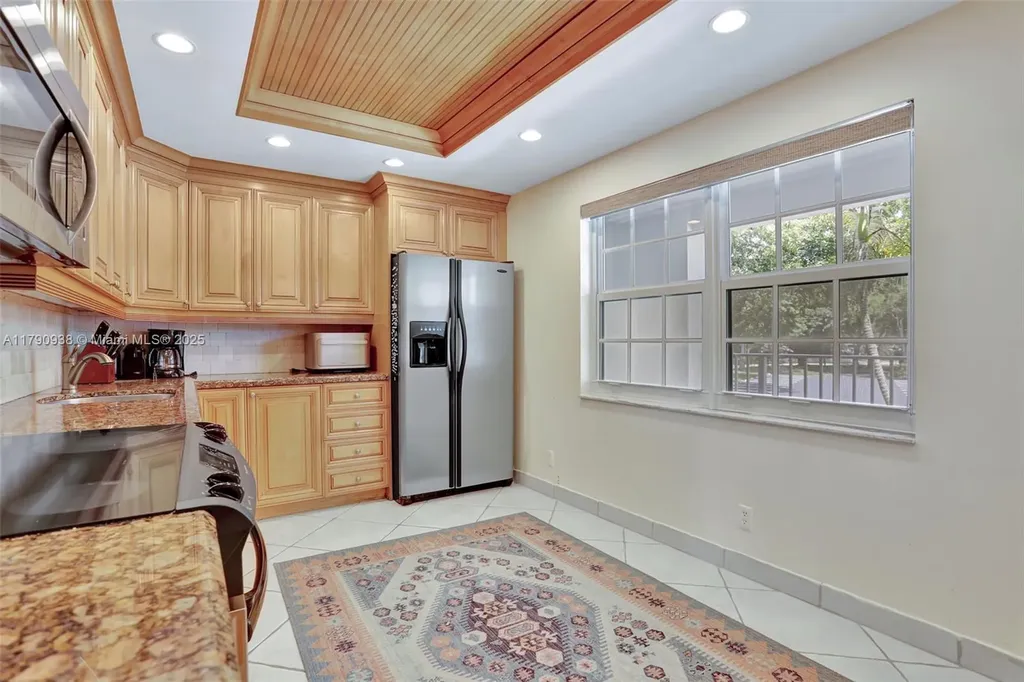 4020 W Palm Aire Drive Pompano Beach FL 33069