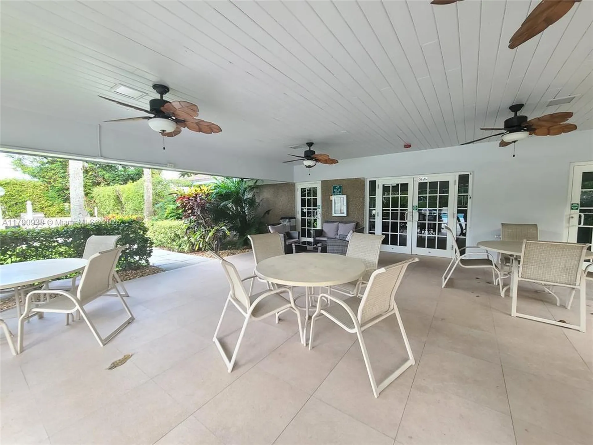 4020 W Palm Aire Drive Pompano Beach FL 33069
